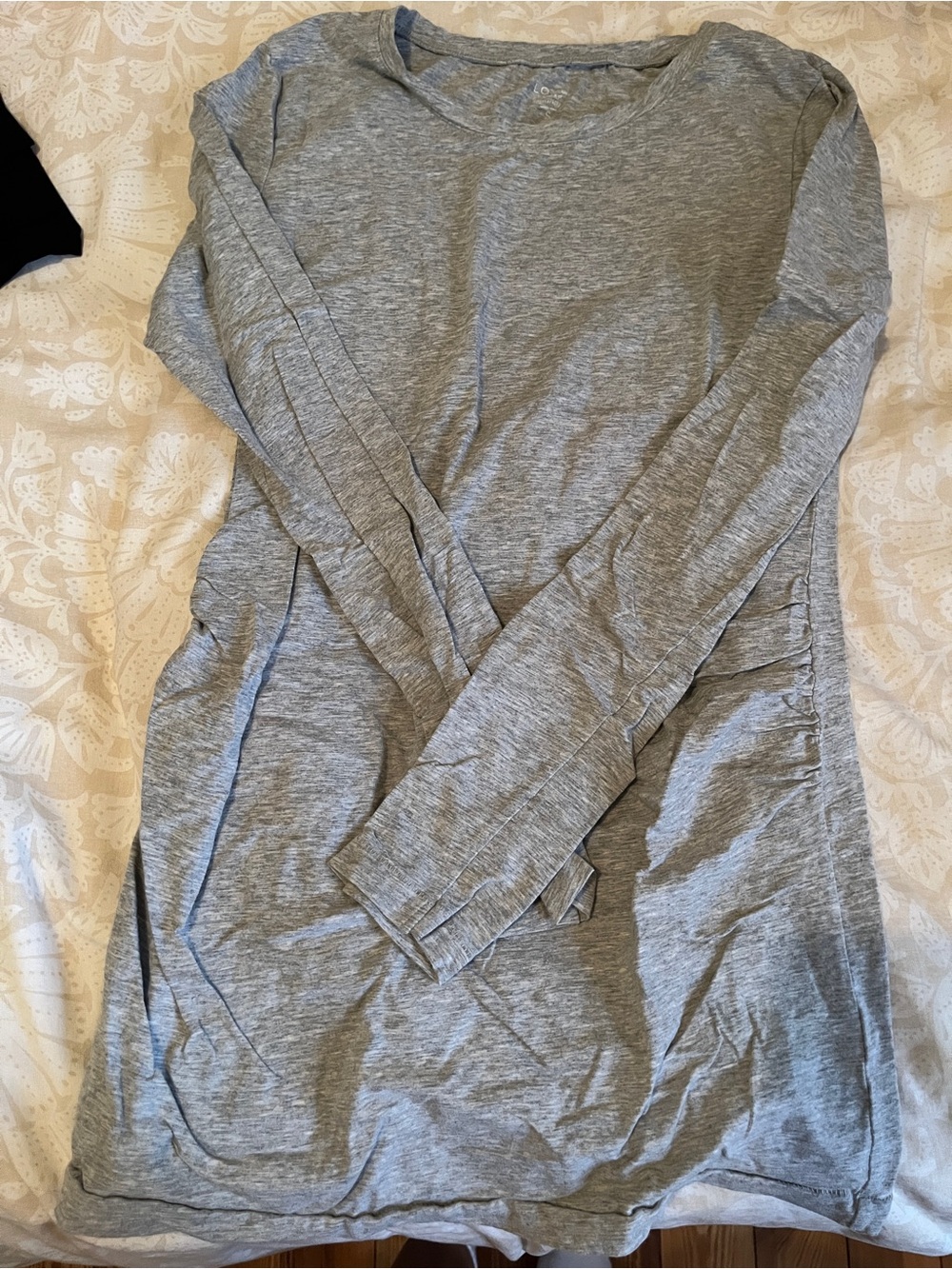 Light Gray Women's Maternity Long Sleeve Top - Picture 1 of 2